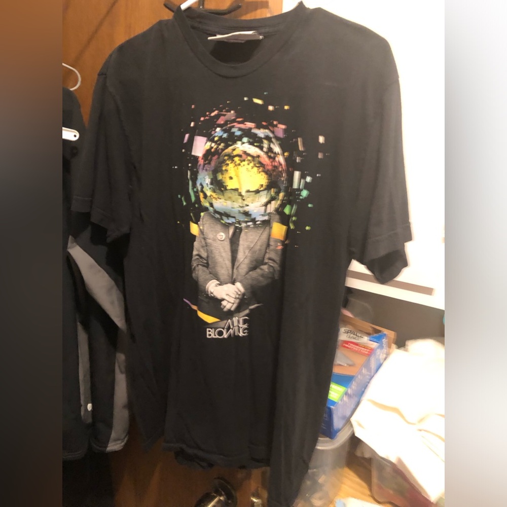 Mind Blowing Tee- 701 *tee deal $25 or $20 w/offer